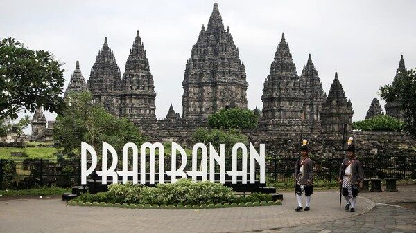 10 Wisata Dekat Candi Prambanan, Seru untuk Anak & Keluarga