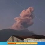 Gunung Marapi Erupsi, Abu Vulkanik Mencapai 1 Kilometer!