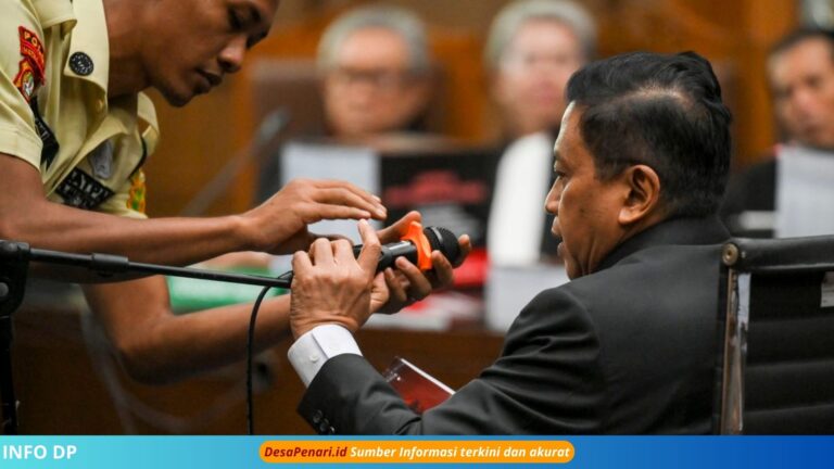 Kue Ulang Tahun Warnai Momen Pembelaan Hasto!