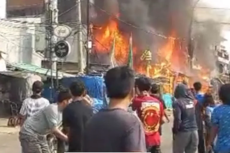 2 Korban Meninggal dalam Kebakaran di Muara Baru Jakut