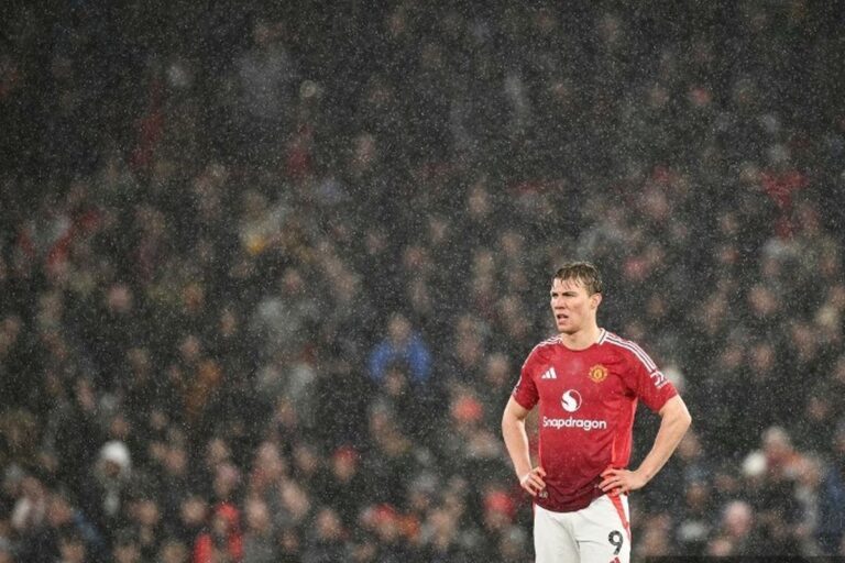 Syarat Man United Terkait Hojlund!