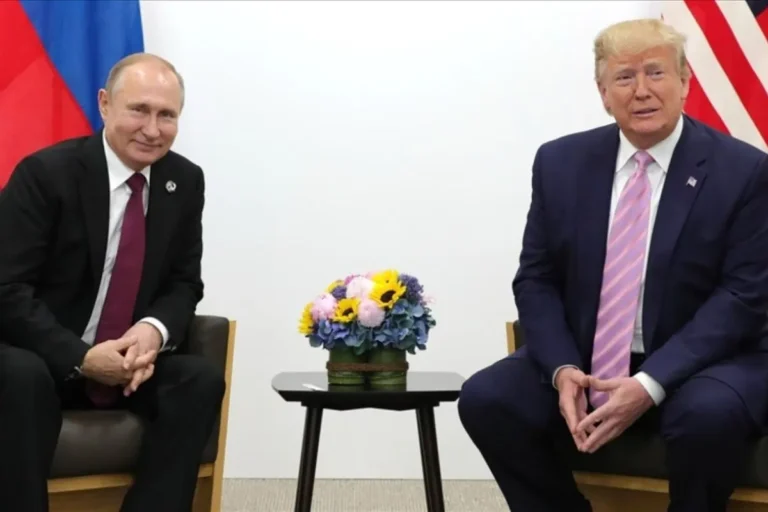 Zelenskyy Galau!: Trump dan Putin Akan Bertemu di Alaska