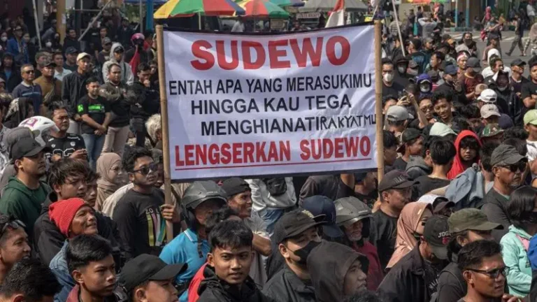Asal Mula Demo Pati Tuntut Bupati Mundur