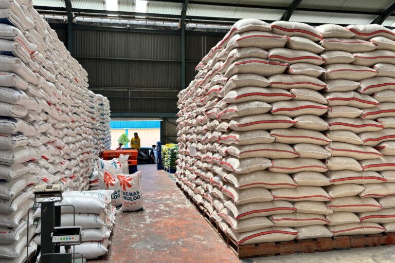 Bulog Pastikan Beras Bantuan untuk Masyarakat Selalu dalam Kondisi Prima
