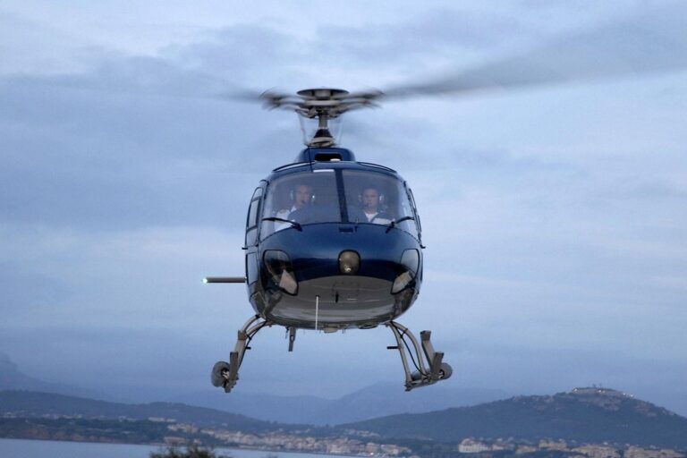 Helikopter Estindo Air Berpenumpang 8 Orang Hilang Kontak di Tanah Bumbu