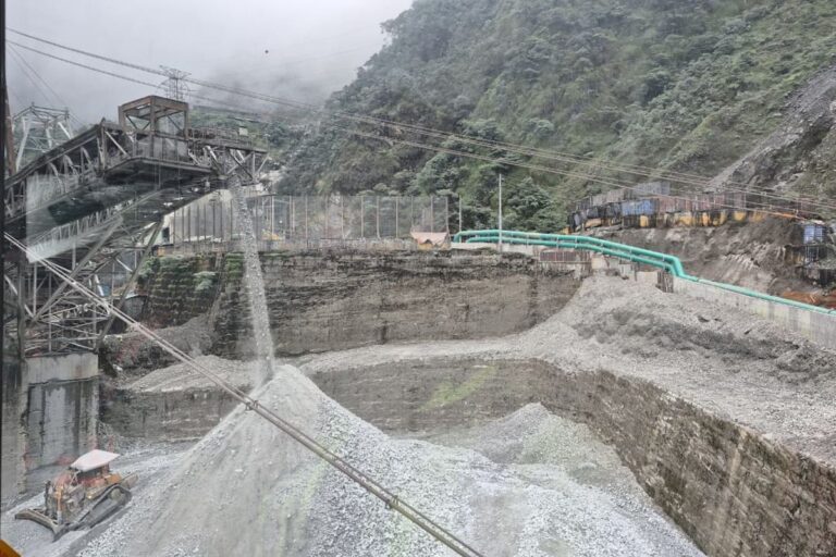 7 Pekerja Freeport Masih Hilang! Tim Evakuasi Berjuang Keras Telusuri Jalur Tambang