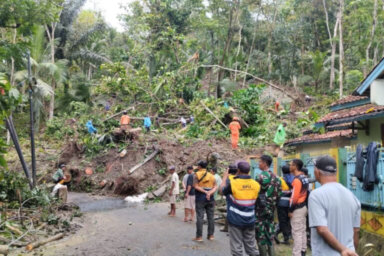 Banyumas Diterjang 113 Bencana dalam 2 Hari, Pemerintah Tetapkan Status Tanggap Darurat