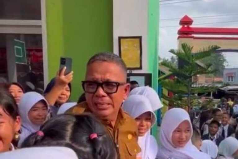 Keputusan Pencopotan Dicabut, Kepala Sekolah SMP di Prabumulih Kembali Bertugas