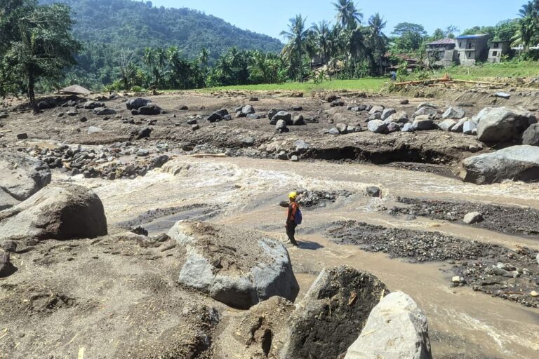 Misi Tim SAR: Drone dan Eskavator Dikerahkan untuk Lacak Korban Banjir Bandang Nagekeo