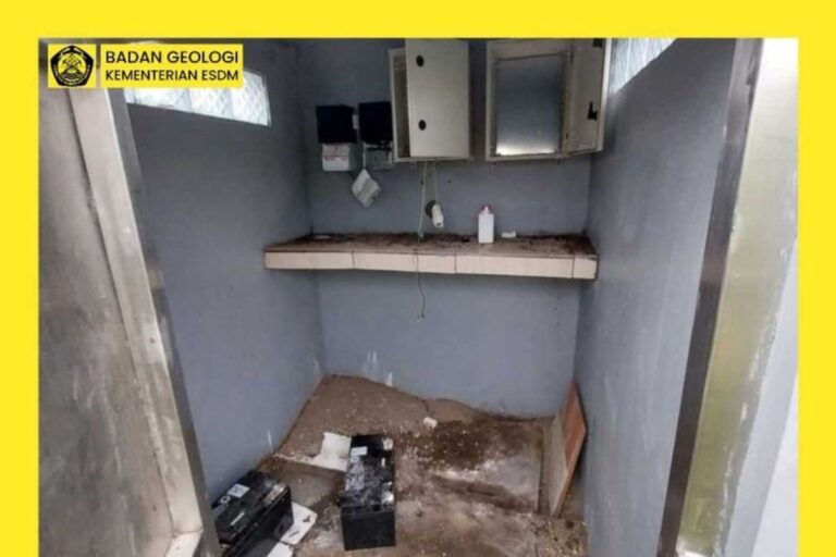 Alat Pemantau Gunung Kelud Senilai Rp1,5 Miliar Raib Dicuri, Padahal Baru Setahun Beroperasi!