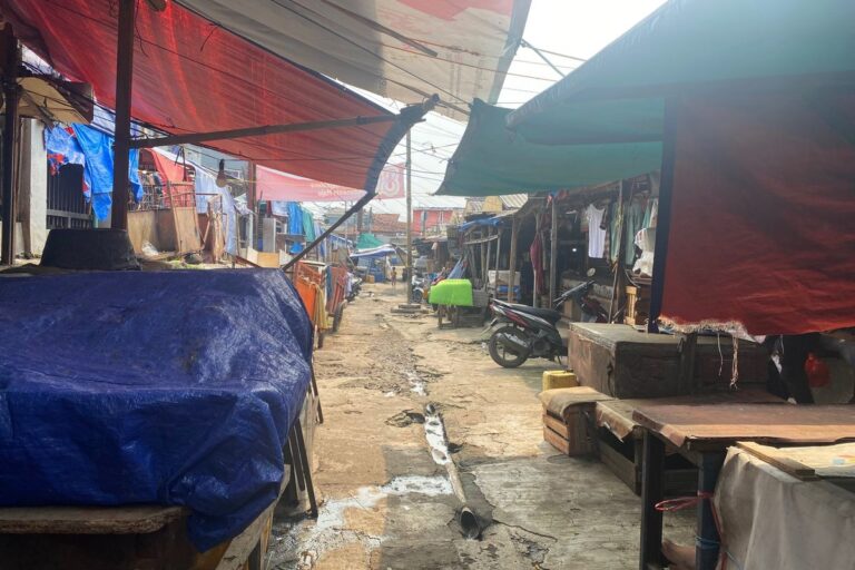 Nasib Pedagang Pasar Lontar Terabaikan, Revitalisasi Cuma Wacana?