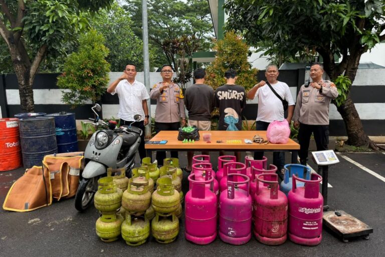 Polisi Gagalkan Pengoplosan Gas Elpiji 3 Kg Bersubsidi di Tangerang