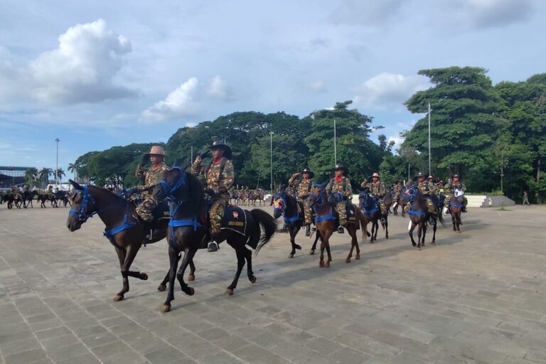 Perkuat Sistem Pertahanan, Kemenhan Hadirkan Komcad Berkuda dengan 130 Personel dan Kuda