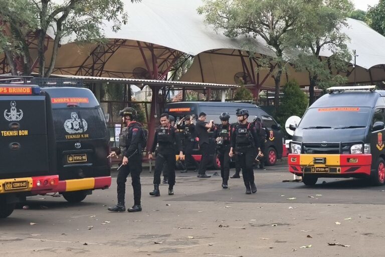 Polisi Evakuasi dan Sterilisasi Dua Lokasi Sekolah Internasional Usai Laporan Ancaman Bom