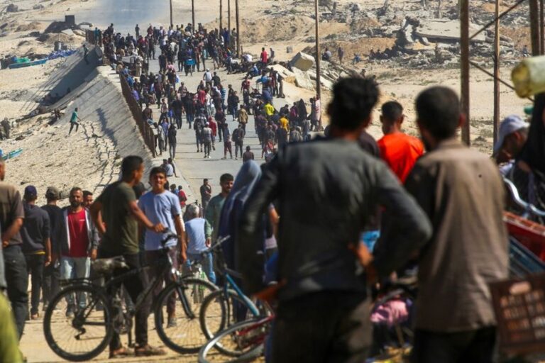 Bus Pengungsi di Gaza Ditembak Militer Israel, 9 Orang Tewas