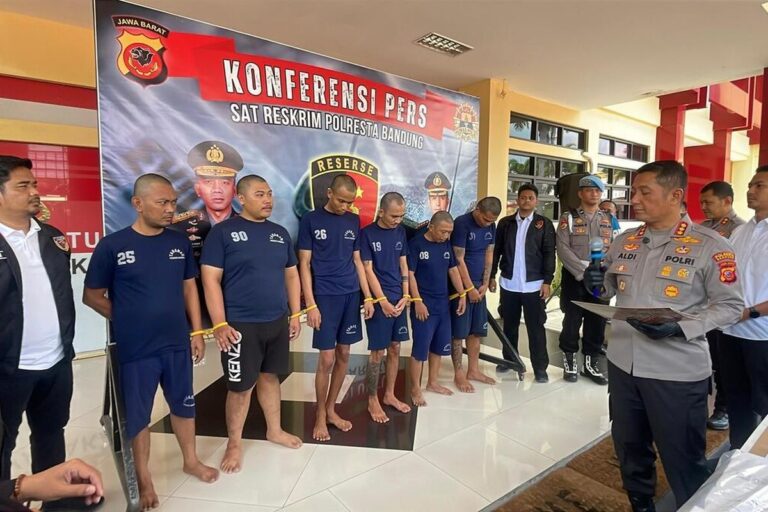 Polisi Berhasil Amankan 6 Orang Terduga Pelaku Pembobolan Koperasi Bandung