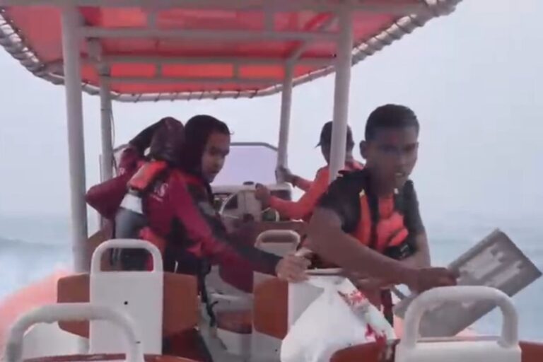 Cuaca Buruk Halangi Operasi SAR Temukan Balita yang Diduga Terseret Ombak di Pantai Mamuju