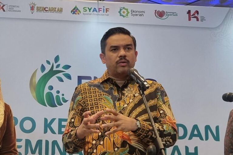 Tak Hanya Baju Bekas, Menteri UMKM Bidik Impor Baru yang “Gusur” Produk Lokal