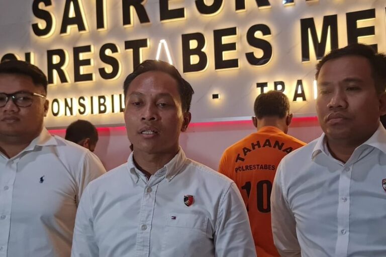 Manfaatkan Bencana, Oknum Jual Pertalite Rp 12.000 Per Liter di Medan Berakhir di Tahanan