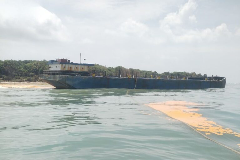 Darurat Lingkungan, Pencemaran Tumpahan Minyak Sawit Ancam Tiga Pulau di Sumenep