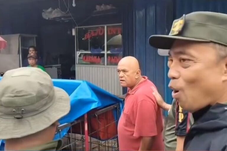 Ditodong Saat Tertibkan PKL, Wali Kota Bekasi Serukan Tenang dan Hindari Tindak Represif