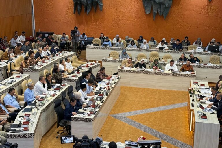 DPR Turun Tangan, Panggil Eksekutif Bahas Penonaktifan Kepesertaan BPJS PBI