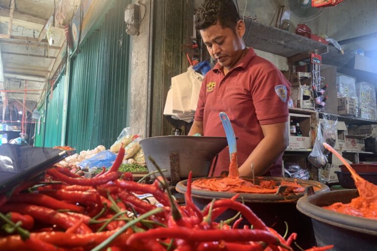 Harga Telur dan Cabai Merah di Padang Mulai Merangkak Naik Menjelang Ramadhan