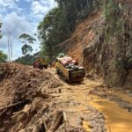 Update Longsor Trans Papua, 103 Kendaraan Terjebak Longsor, 93 Berhasil Dievakuasi