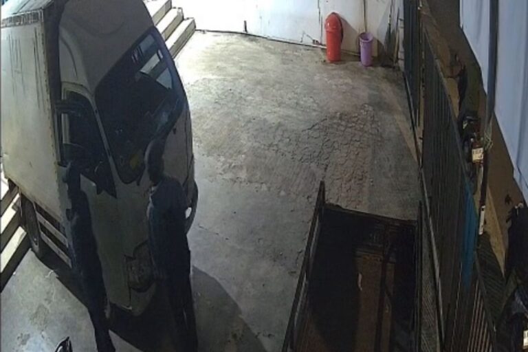 Truk Ekspedisi Raib dari Gudang di Jagakarsa, Polisi Selidiki Rekaman CCTV