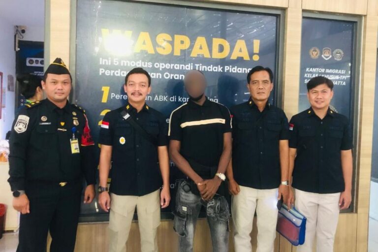 Usai Bebas dari Nusakambangan, Dua WNA Eks Napi Narkoba Dideportasi ke Negara Asal