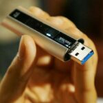 Kemenkum Peringatkan Penjual Flash Disk Berisi Lagu Bajakan: Ancaman Pidana 10 Tahun Penjara