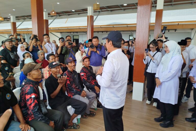 Kunjungan Menteri Trenggono ke Banyuwangi, Nelayan Sampaikan Dua Kebutuhan Utama