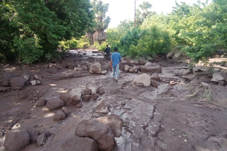 Banjir Lahar Dingin Lewotobi Tutup Akses Darat, Tujuh Desa Terisolasi