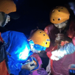 Dua Pendaki Asal Purwokerto Dievakuasi Tim Ranger Akibat Hipotermia di Gunung Bismo