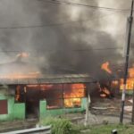 Kebakaran Hebat di Perumahan TNI Jayapura, Diduga akibat Korsleting Listrik