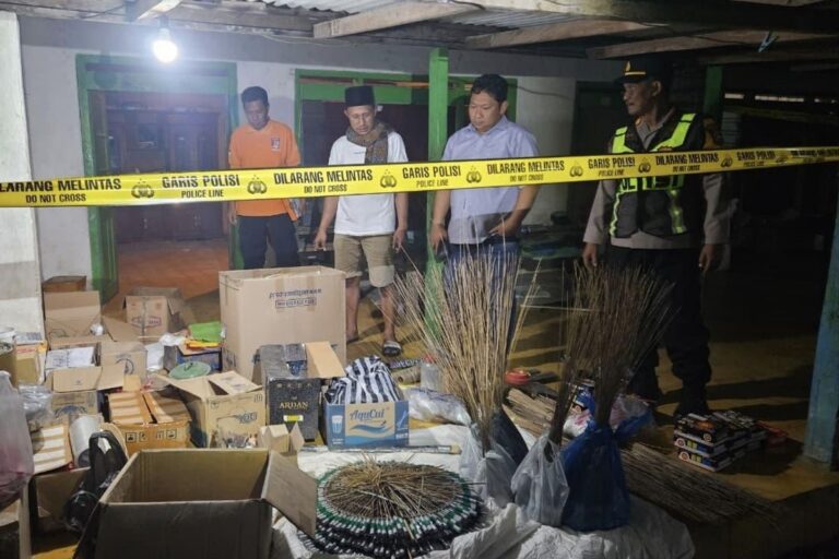 Operasi Malam Takbiran, Polres Pamekasan Grebek Pengrajin Petasan Ilegal, Satu Ditangkap