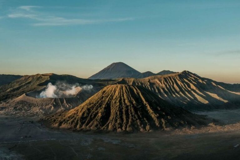Catat! Mulai Senin Pagi, Aktivitas Wisata di Bromo Dihentikan Selama Satu Minggu