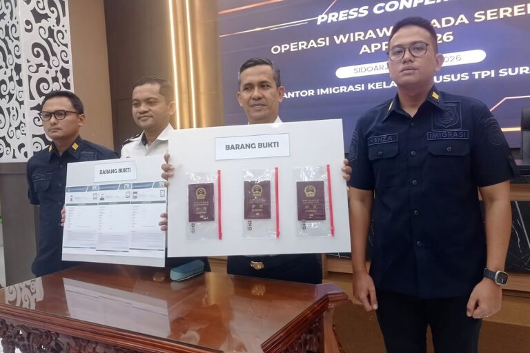 Visa Wisata Dipakai Kerja, 3 WN China Ditangkap Imigrasi Surabaya