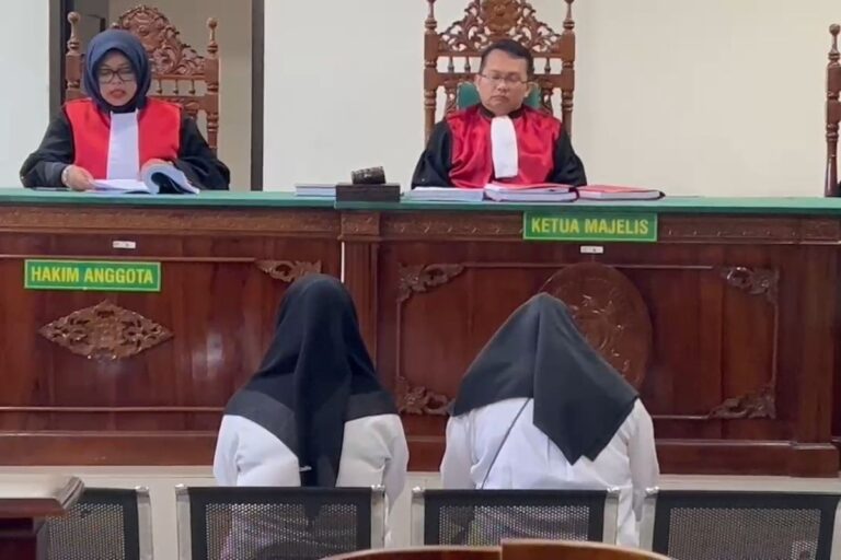 Mantan Kepala Seksi dan Kasir PT Pos Bengkulu Divonis Bui Usai Korupsi Dana Materai