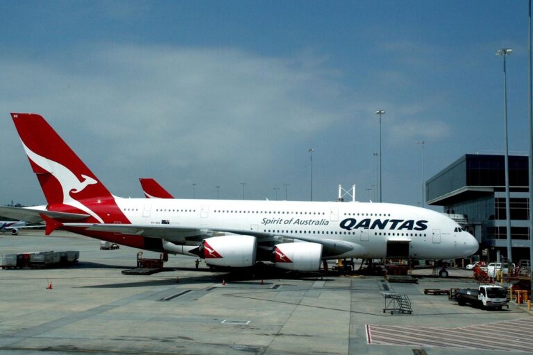 Tekanan Biaya Operasional Meningkat, Qantas Kembali Memperpanjang Penyesuaian Jadwal