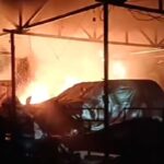 Rumah Diduga Bandar Narkoba di Rokan Hilir Dibakar Massa, Polisi Turun Jaga Lokasi 