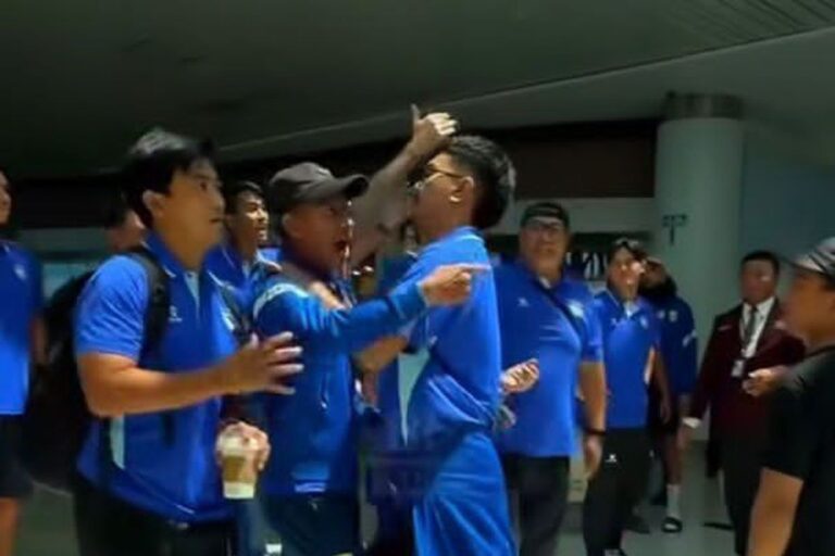 Keributan di Bandara Balikpapan: Pemain Persib dan Suporter Sempat Adu Mulut