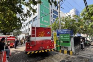 RSUD dr Soetomo Terbakar, 37 Pasien Dievakuasi, Satu Pasien Meninggal