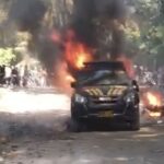 Kerusuhan Warga Seram Maluku, Dua Kendaraan Dinas Polri Ludes Terbakar