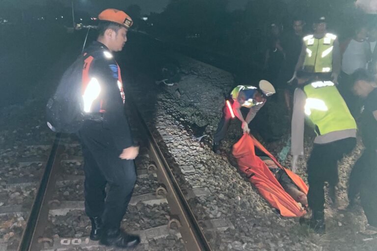 Tiga Orang Tewas di Perlintasan Karanganyar, KAI Imbau Pengendara Patuhi Palang Pintu