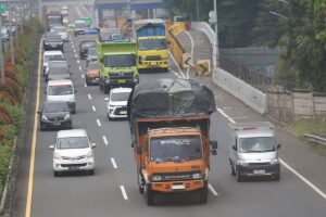 Biaya Logistik Kian Tertekan, Pengusaha Truk Ambil Langkah Penyesuaian Tarif Angkut