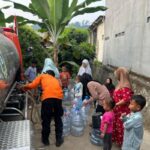 2.189 Warga Desa Nagrak Bogor Terdampak Kekeringan, BPBD Salurkan 15rb Liter Air Bersih