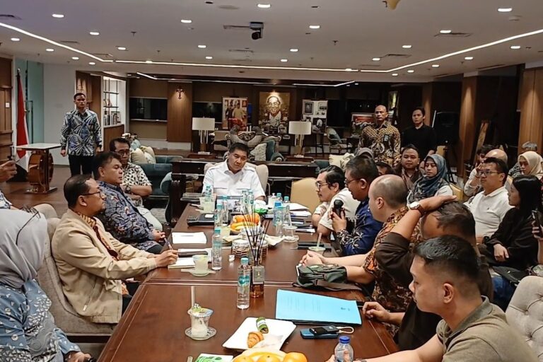 Mandek 7 Tahun, Konsumen LRT City Ciracas Desak Pengembang Kembalikan Dana