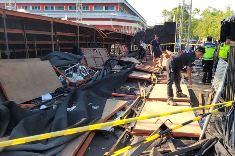 Tribun Penonton Drift Purwokerto Ambruk Usai Pembukaan, Korban Dilarikan ke Rumah Sakit