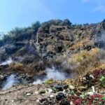 Gudang Rongsokan Terbakar di Kutawaringin, Api Meluas ke Perbukitan